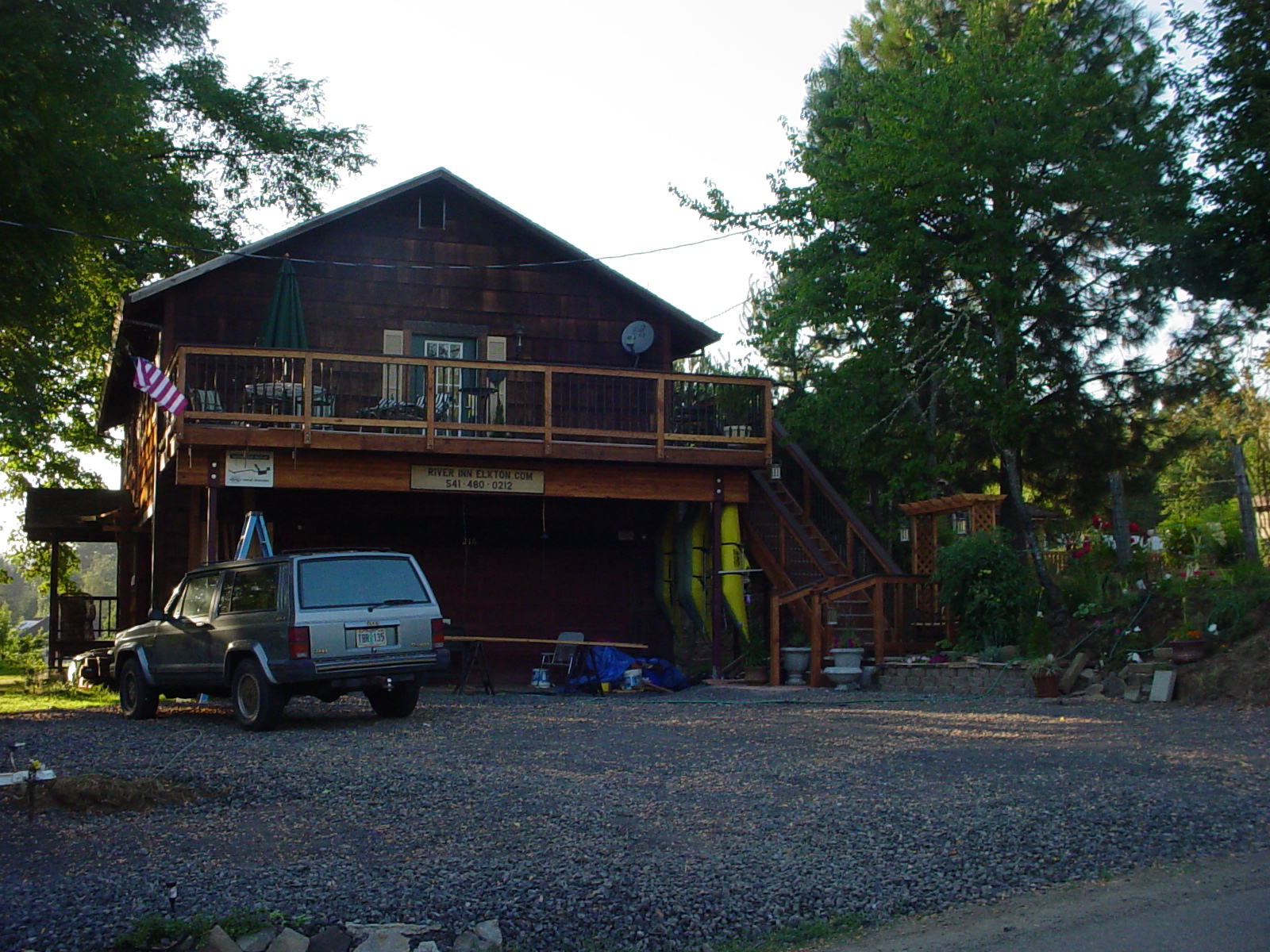 River Inn ElktonlodgingHighway 38 & 138Umpqua River in Elkton, Oregon